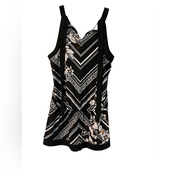 WHBM halter top - size Medium - Picture 3 of 4